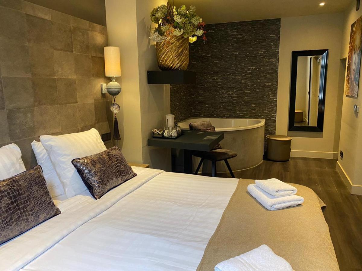 Deluxe Double Room Spa Bath,1029654238:JPEG